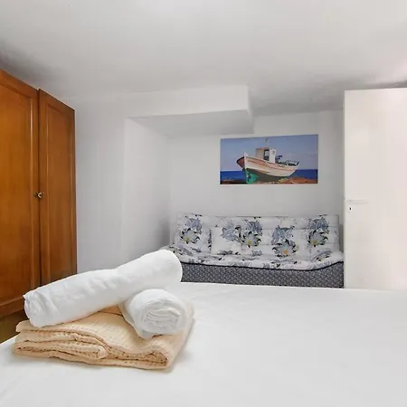 Appartement Seafront House