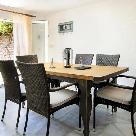 Appartement Seafront House