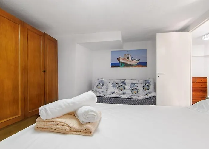 Apartament Seafront House